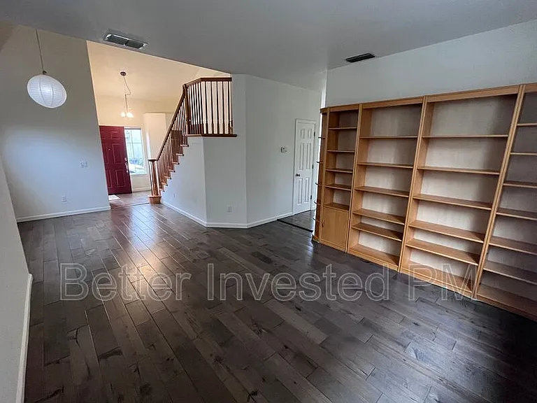 1429 Woodside Cir — Photo 13