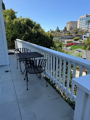 309 1/2 La Jolla Dr Photo 1