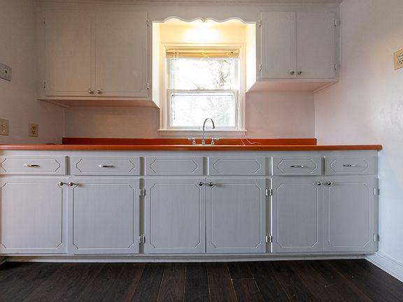 5th image of 8040 Lyndale Ave S