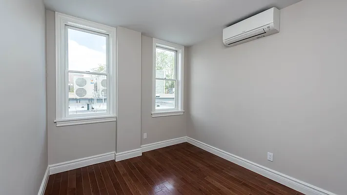 Rented by Nooklyn NYC LLC | media 9