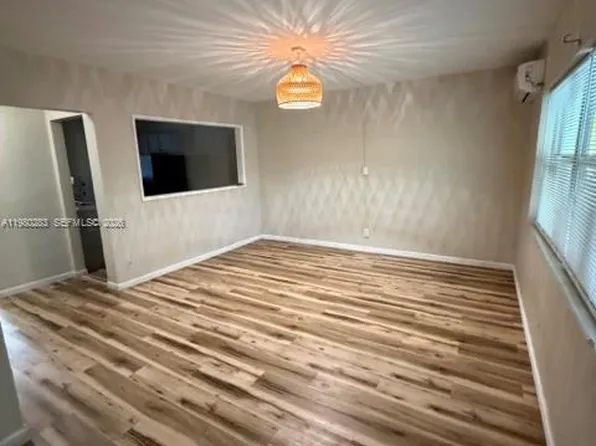 1721 NE 15th Ave #1-2, Fort Lauderdale, FL 33305