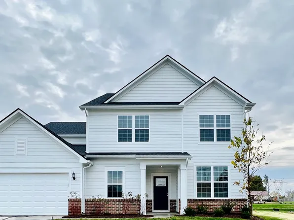 3931 Palmetto Cir, Zionsville, IN 46077