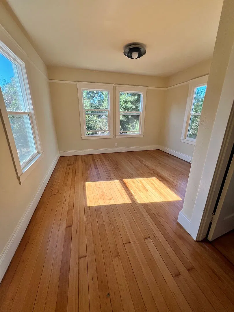 Studio, 1.0 bath, $2,600 — Photo 1