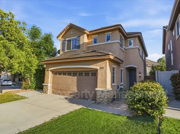 30319 Cedar Oak Ln, Castaic, CA 91384