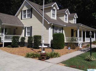 166 Riverview Dr, Decatur, AL 35603