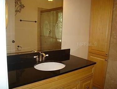 3rd image of 405 Woodview Dr