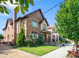 72-26 66th Rd, Middle Village, NY 11379