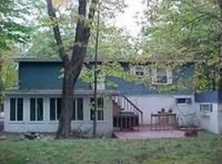 4 Chipmunk Ct, Hawley, PA