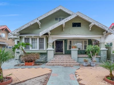 1021 W 48th St, Los Angeles, CA, 90037