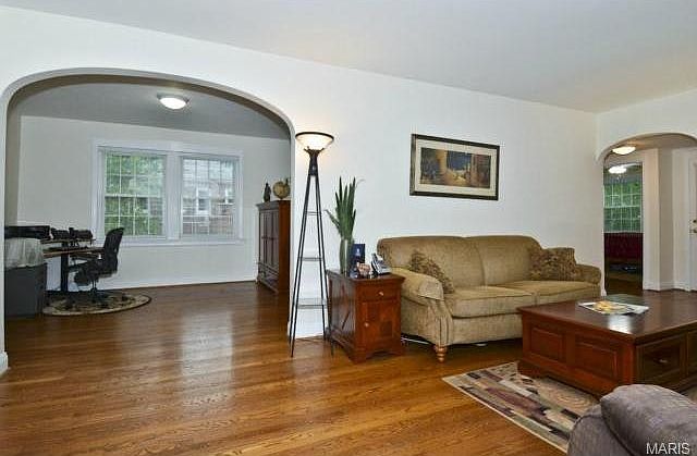 Light Filled Large Living and Dining Space