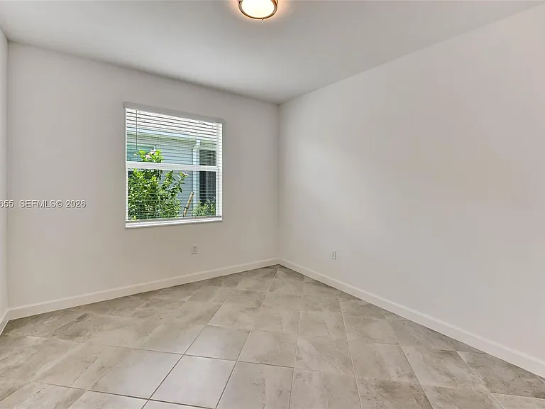 20545 Hazelnut Ct S — Photo 15