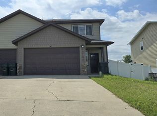 13704 Kristina St, Williston, ND 58801