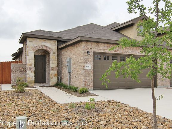 2nd image of 656 Creekside Cir