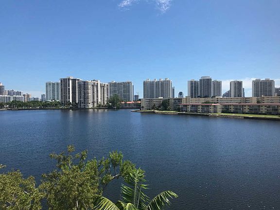 5th image of 2859 Leonard Dr APT G511