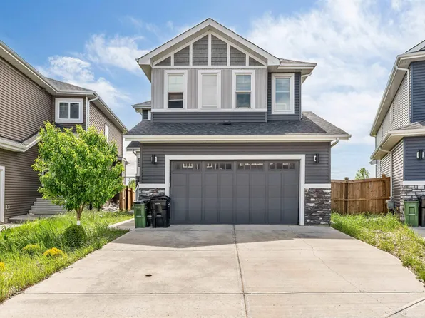 715 Ebbers Pl NW, Edmonton, AB T5Y 3V3