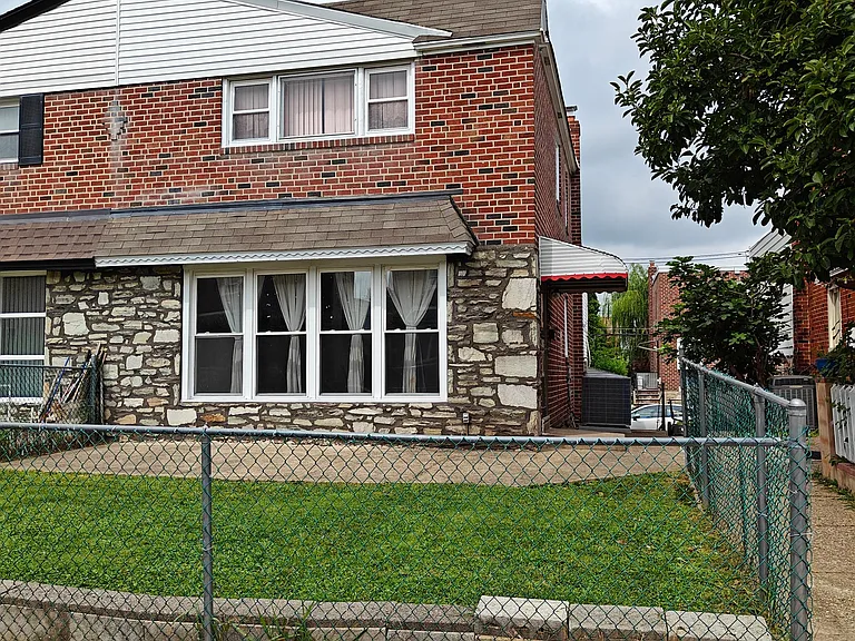 1811 Kendrick St — Photo 1