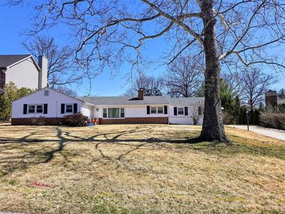 4 Downey Ln, Saint Louis, MO, 63132