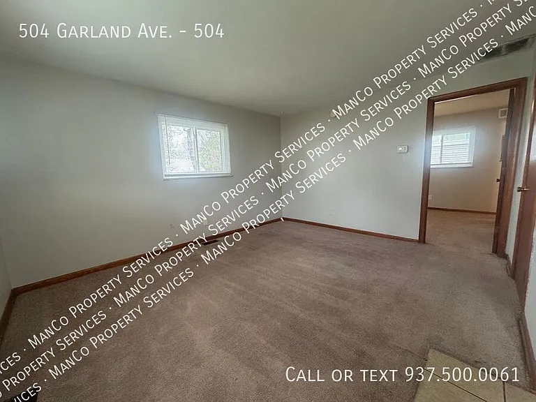 504 S Garland Ave — Photo 2