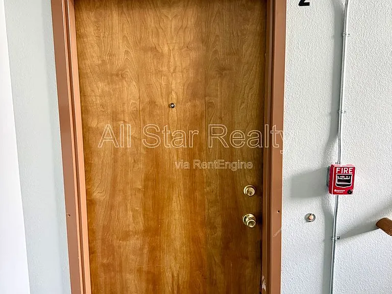 211 McCarrey St #2B — Photo 6