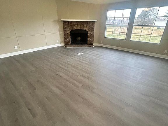 3rd image of 84 Ringgold Valley Dr