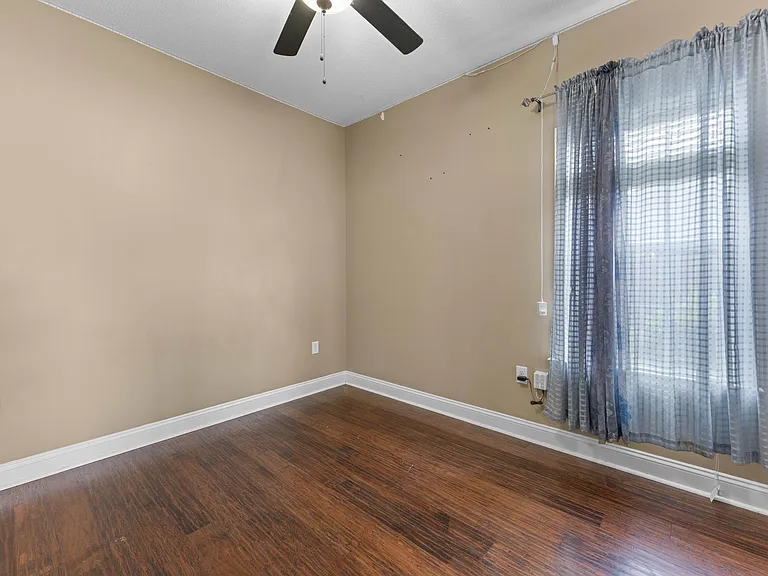 4005 Brightwell Dr — Photo 32