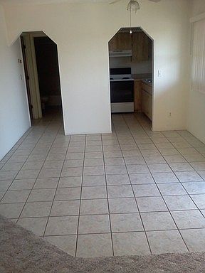 3rd image of 823 Gleason Pkwy APT 1