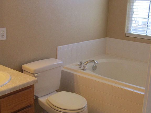 3rd image of 1204 Lindamood Dr