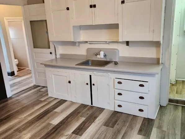 3656 E 63rd St, Cleveland, OH