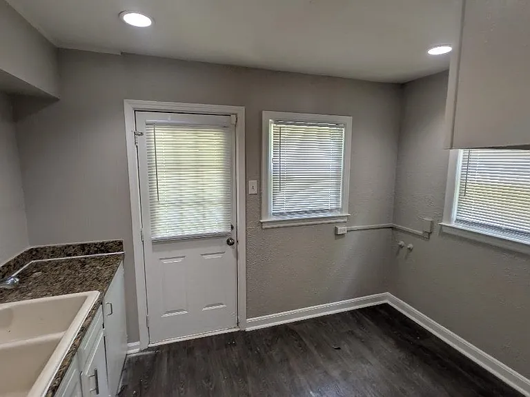 3766 Guernsey Ave — Photo 7