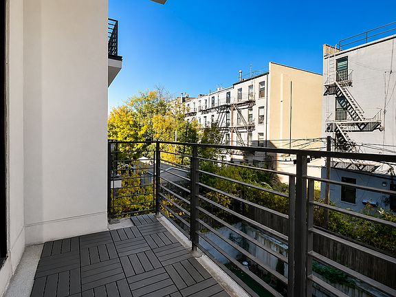 5th image of 1325 Herkimer St #307