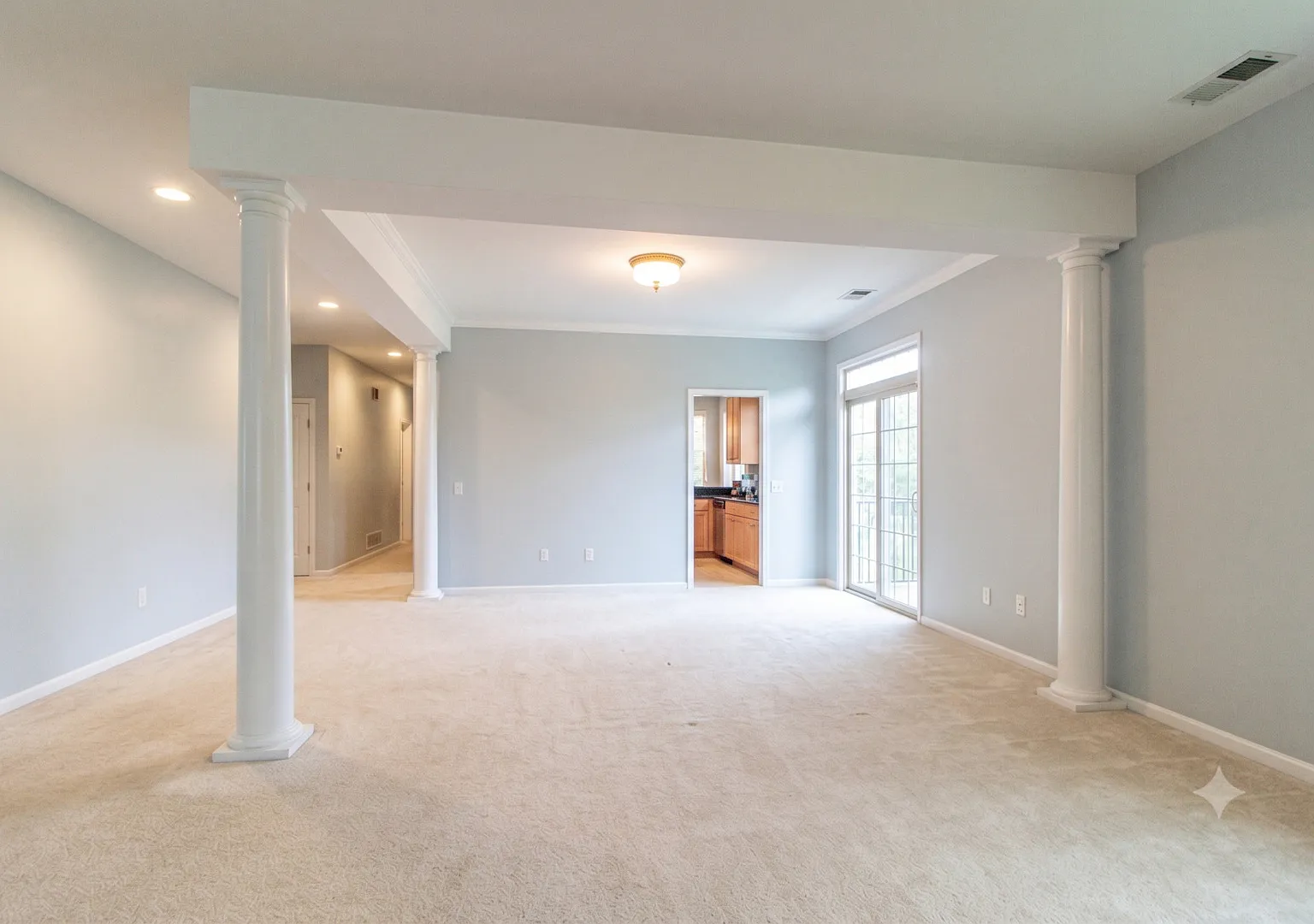 4 bed, 3.5 bath, 2846 sqft, $4,500 — Photo 4