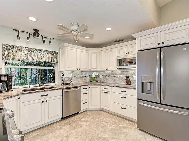 3126 Meadow Run Dr — Photo 23
