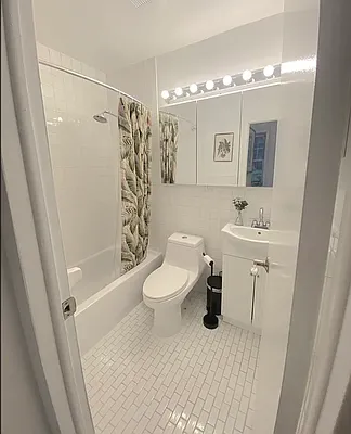 Rented by Oxford Property Group | media 11