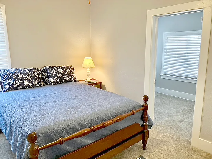 2515 N Grand Ave — Photo 19