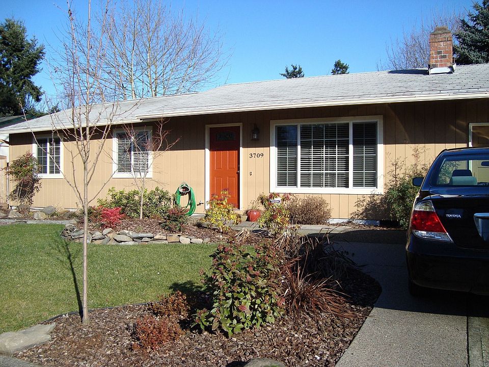 1st image of 3709 NE 124th Ave