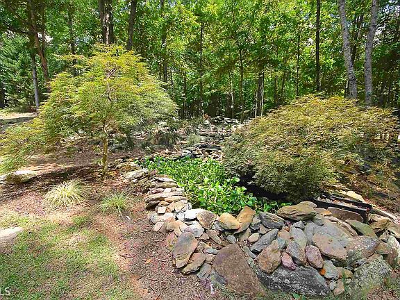 5th image of 395 Postwood Dr