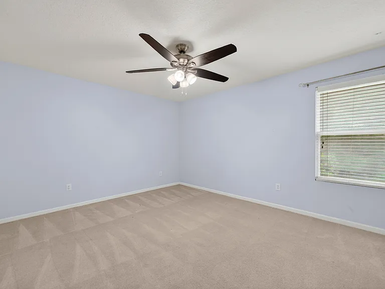 112 Kildrummy Ct — Photo 30
