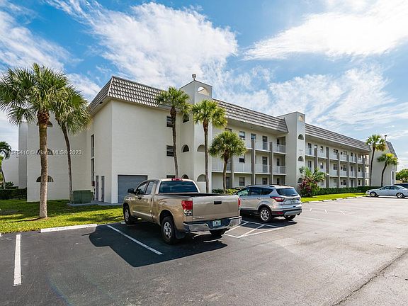 3rd image of 8280 Sunrise Lakes Blvd APT 104