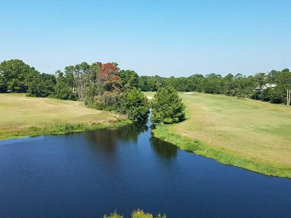 214 Eagles Way St, Lanark Village, FL 32323