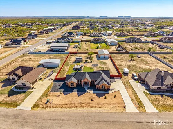 5411 Grey Wolf Ln, San Angelo, TX 76901