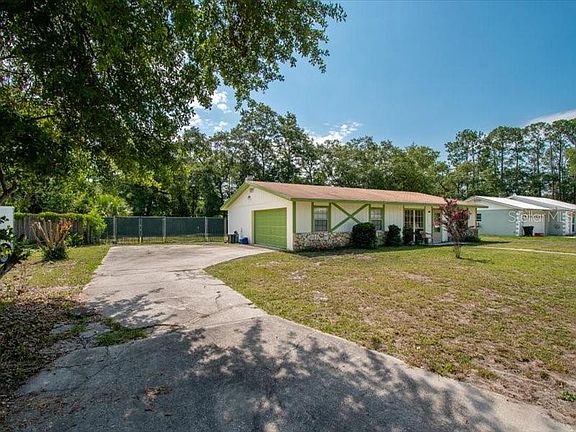 4th image of 5823 NW 26th St