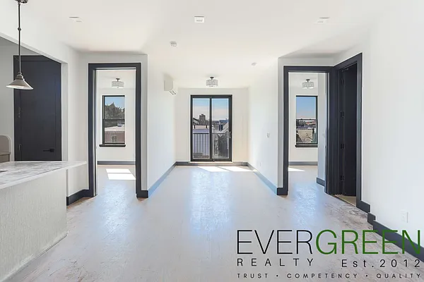 Rented by Evergreen Apartments BK | media 13