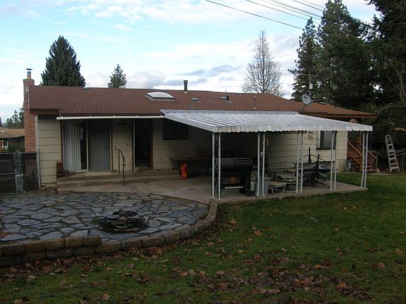 2nd image of 2814 E Mount Vernon Ct