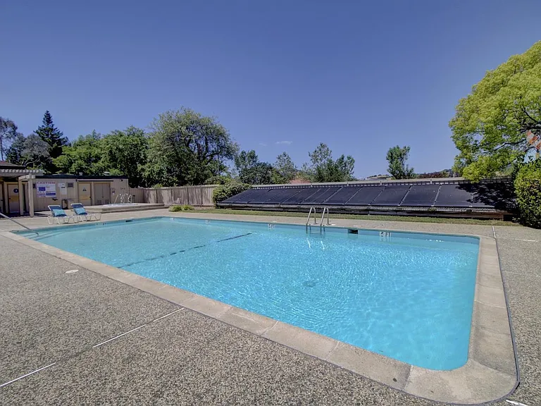 22 Lakeview Ct — Photo 21