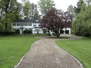 94 S Main St, Topsfield, MA 01983