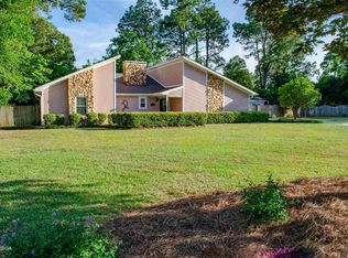 104 Shiloh Pl, Warner Robins, GA 31088