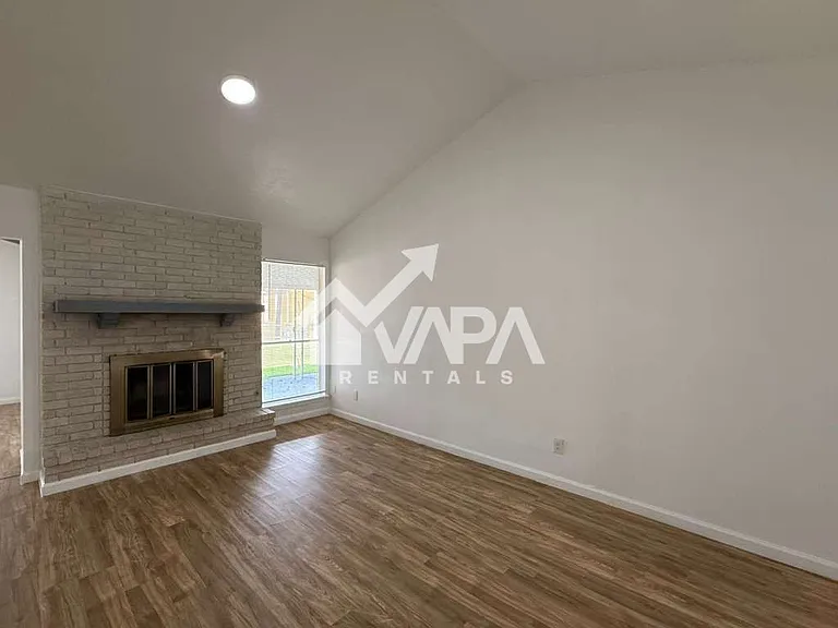 5019 Starfire St — Photo 8