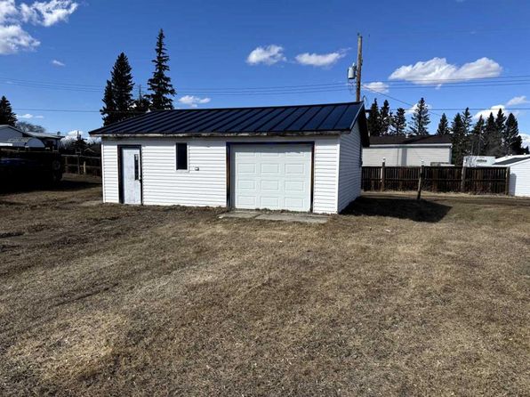 106 Pleasant Dr, Paradise Valley, AB T0B 3R0