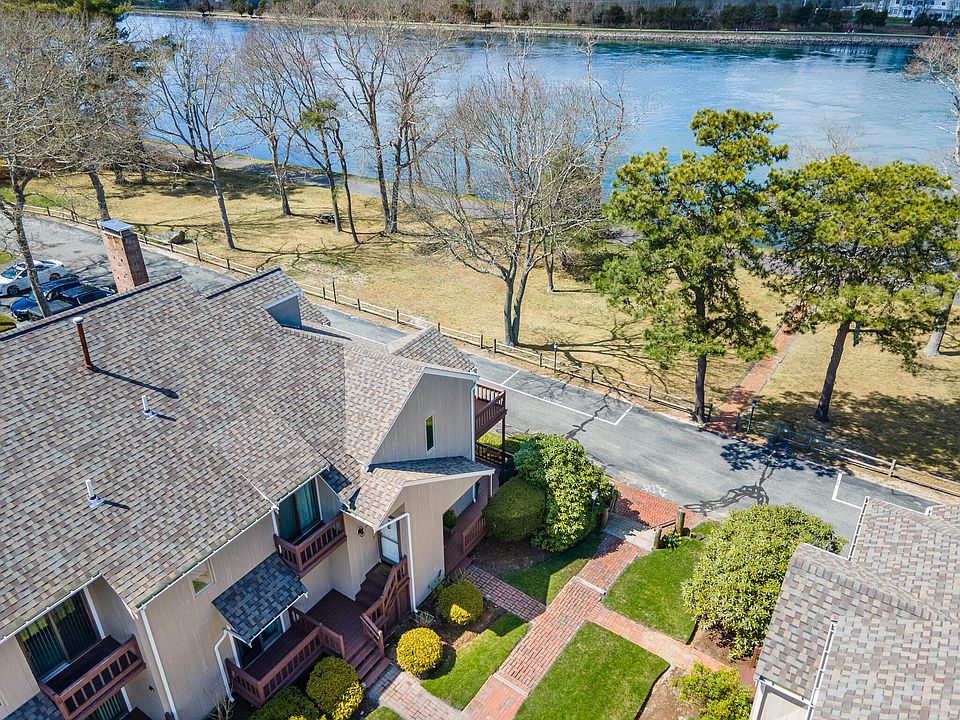 29 Ships Way, Bourne, MA 02532 Zillow