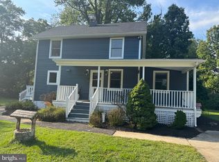 308 Pages Ln, Moorestown, NJ 08057